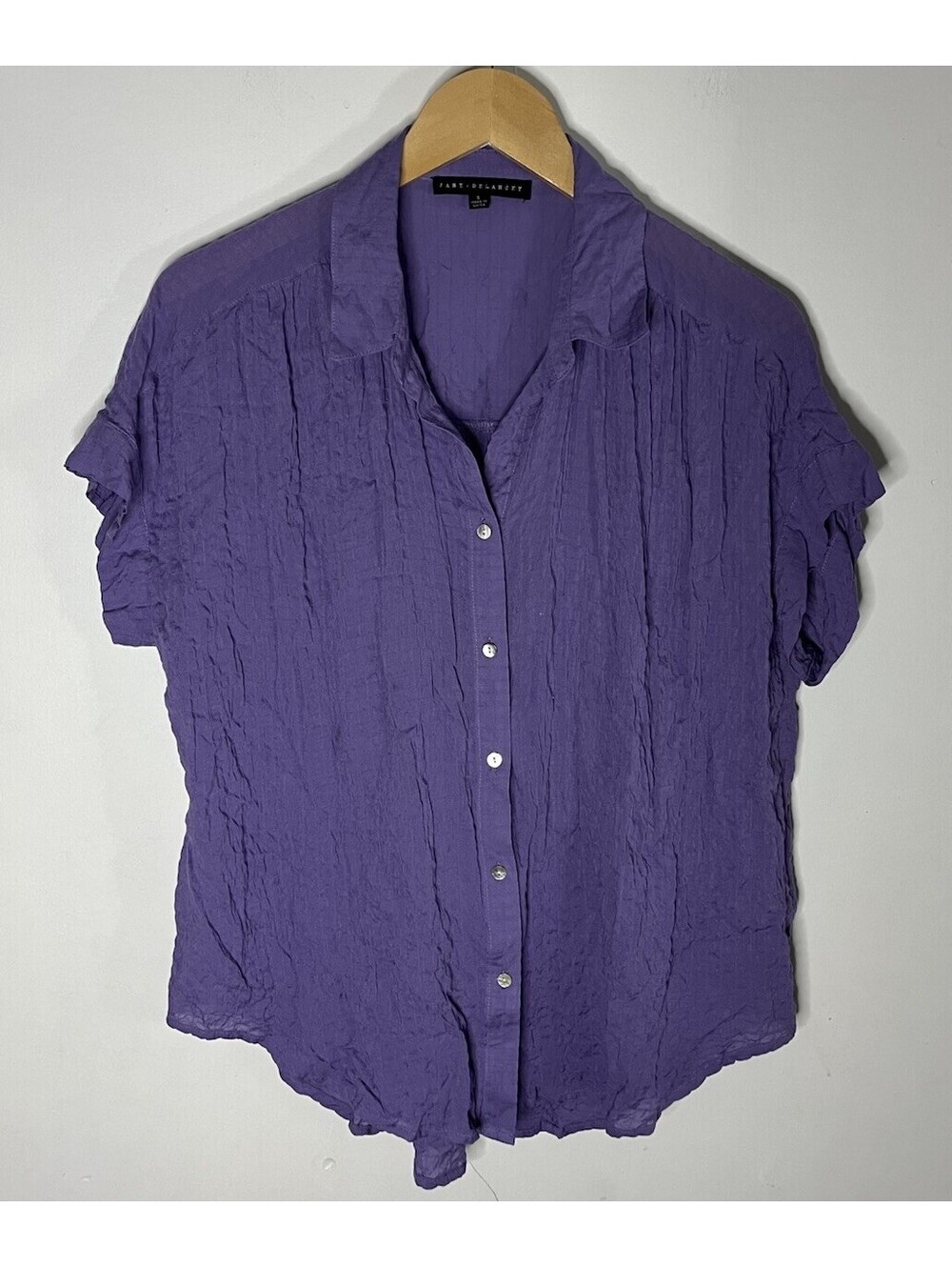 Jane + Delancey Rayon Blend Textured Crinkle Short Sleeve Button Down Size Small